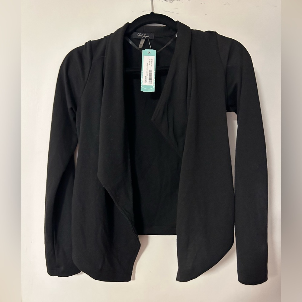 Laila Jayde Stitch Fix “Chrissa” black knit cropped cardigan. Size small, NWT.